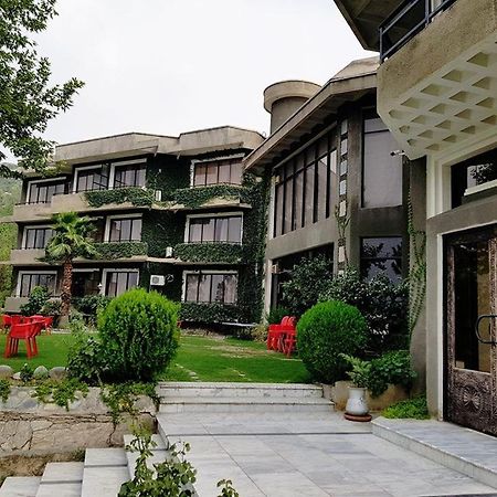 Rock City Resort Mingora Экстерьер фото