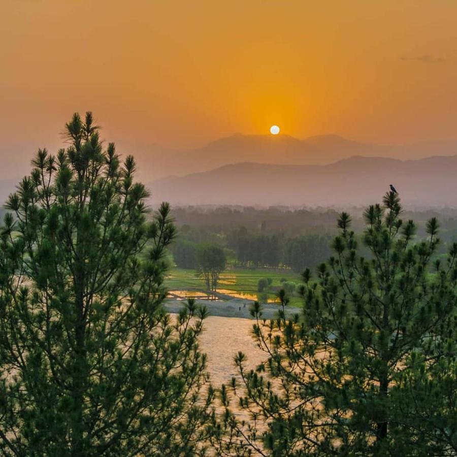 Rock City Resort Mingora Экстерьер фото