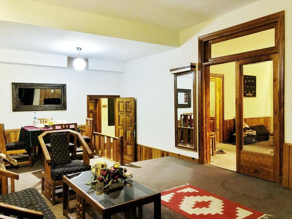 Rock City Resort Mingora Экстерьер фото